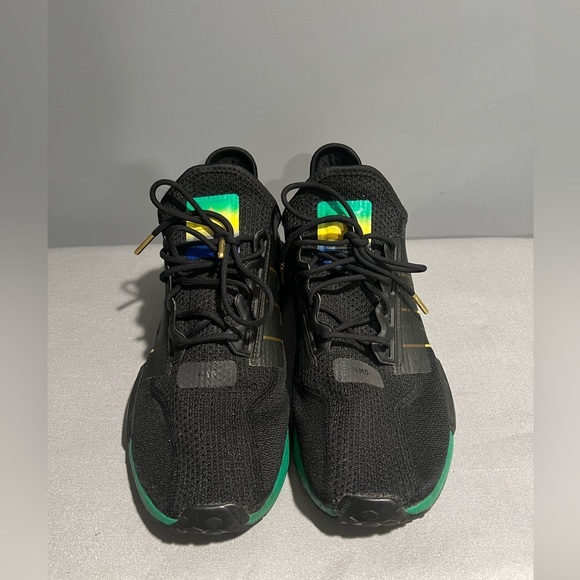 adidas gazelle silver green womens Tnis Adidas NMD R1 v2 Rio de Janeiro Preto  NewSkull